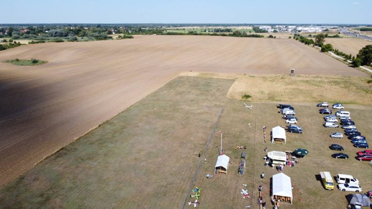 Luftbild vom Flugplatzfest 2026 – zum Vergrößern anklicken